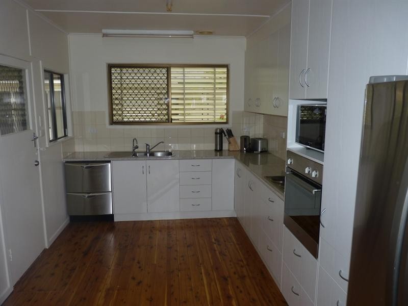 10 Victoria Street, St George QLD 4487