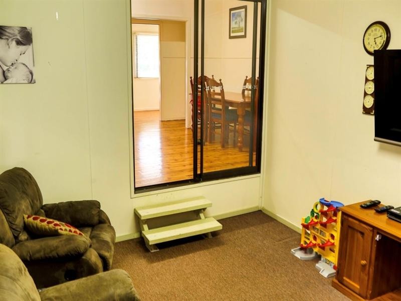 10 Victoria Street, St George QLD 4487