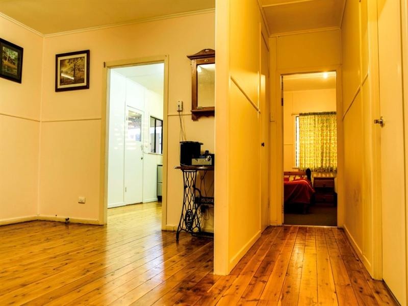 10 Victoria Street, St George QLD 4487