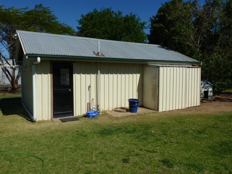 10 Victoria Street, St George QLD 4487
