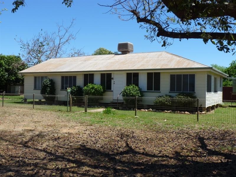 129 Arthur Street, St George QLD 4487