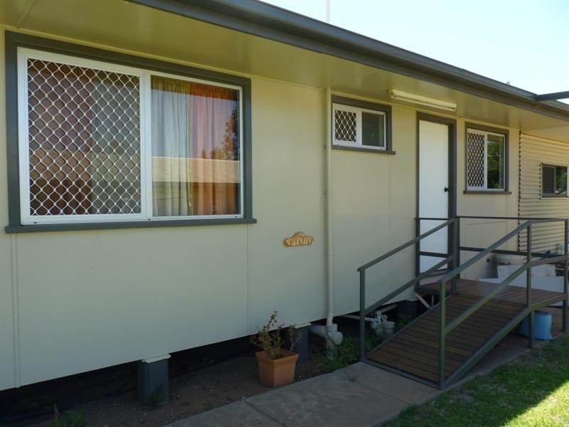 1/14 Hutt Street, St George QLD 4487