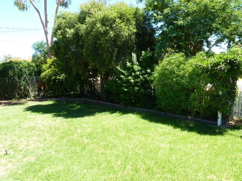 12 Hutt Street, St George QLD 4487