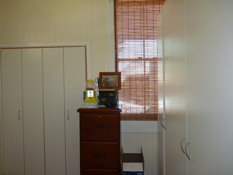 12 Hutt Street, St George QLD 4487