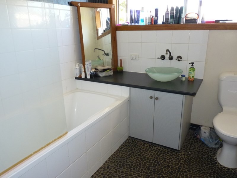 12 Hutt Street, St George QLD 4487