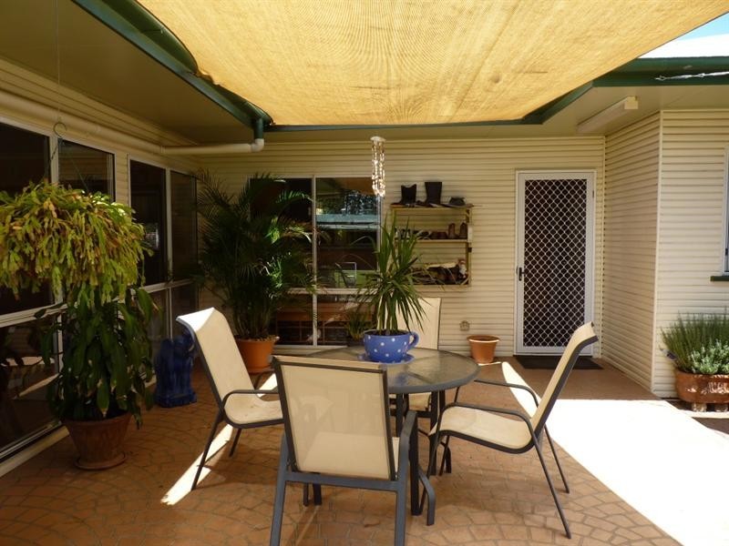 55 Grey Street, St George QLD 4487