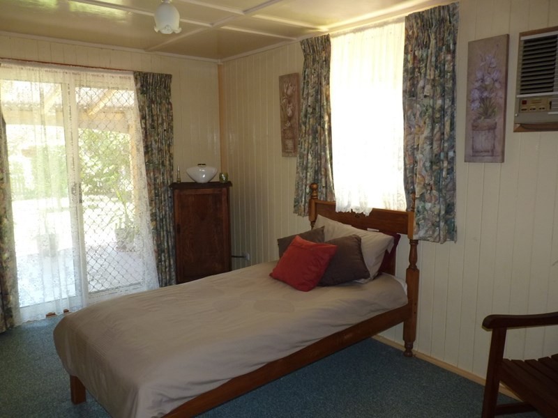 73 Alfred Street, St George QLD 4487