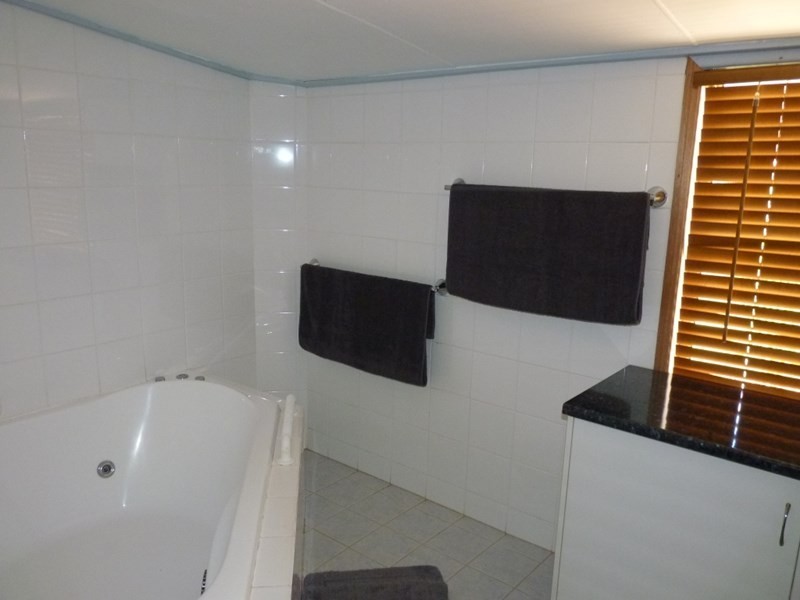 73 Alfred Street, St George QLD 4487