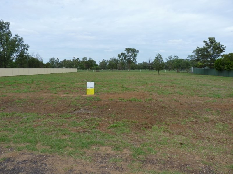 42-44 TURVEY Court, St George QLD 4487