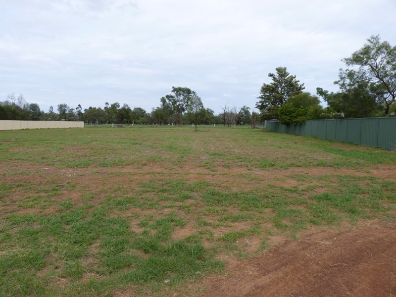 42-44 TURVEY Court, St George QLD 4487