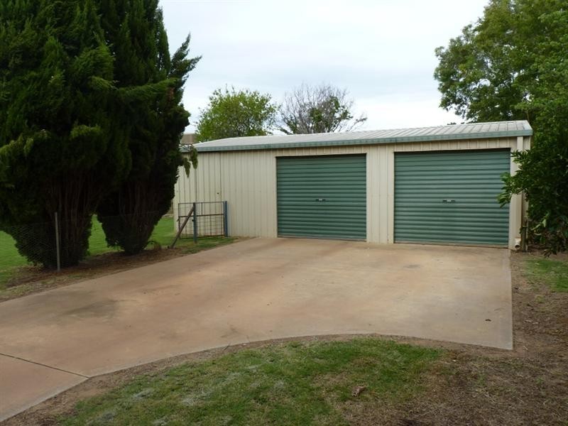 6 Anne Street, St George QLD 4487