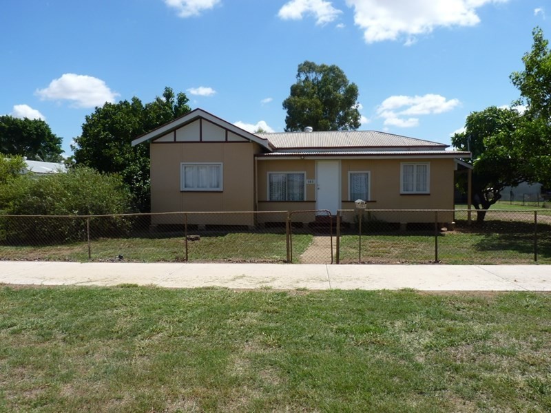 143 Alfred Street, St George QLD 4487