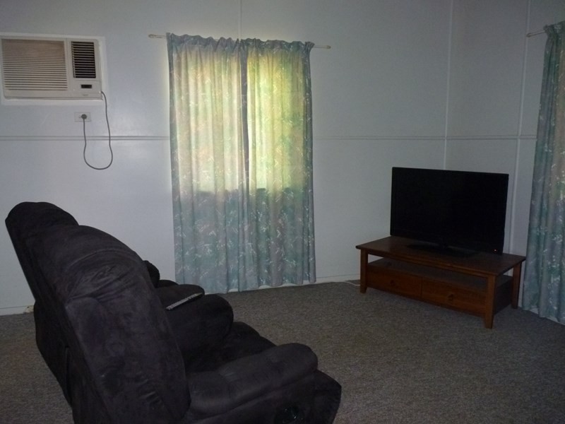 143 Alfred Street, St George QLD 4487