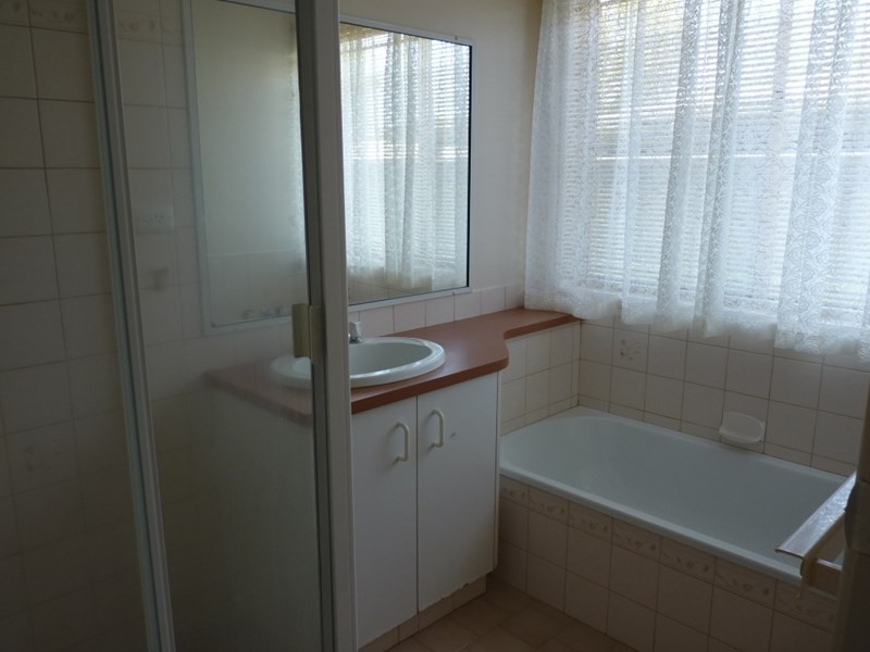 7 Howe Street, St George QLD 4487