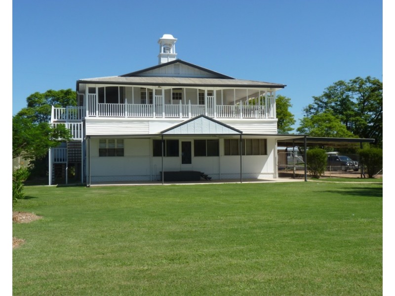 69 Scott Street, St George QLD 4487