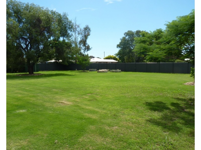 69 Scott Street, St George QLD 4487