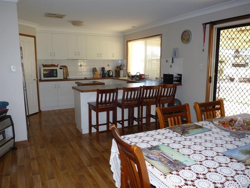 21 Taylor Street, St George QLD 4487