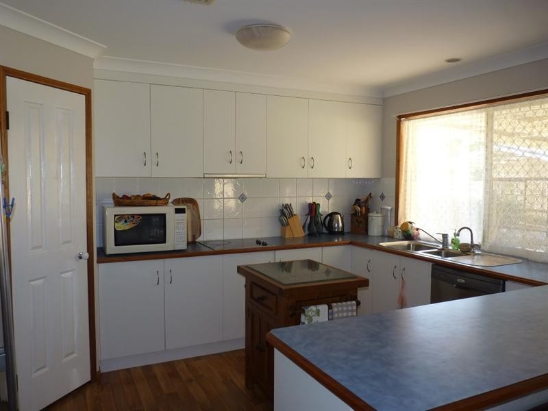 21 Taylor Street, St George QLD 4487