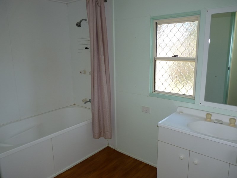 33 Alfred Street, St George QLD 4487