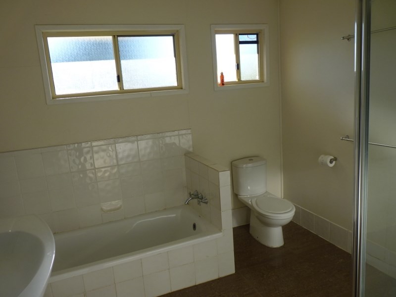 10 Logan Lane, St George QLD 4487