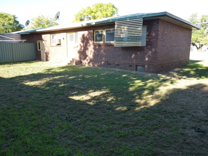 2/185 Victoria Street, St George QLD 4487