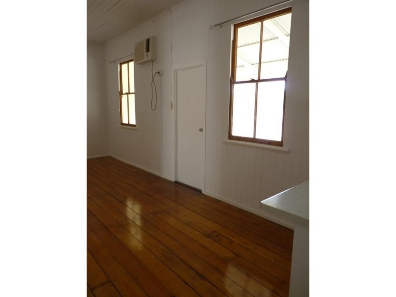 285-287 Alfred Street, St George QLD 4487