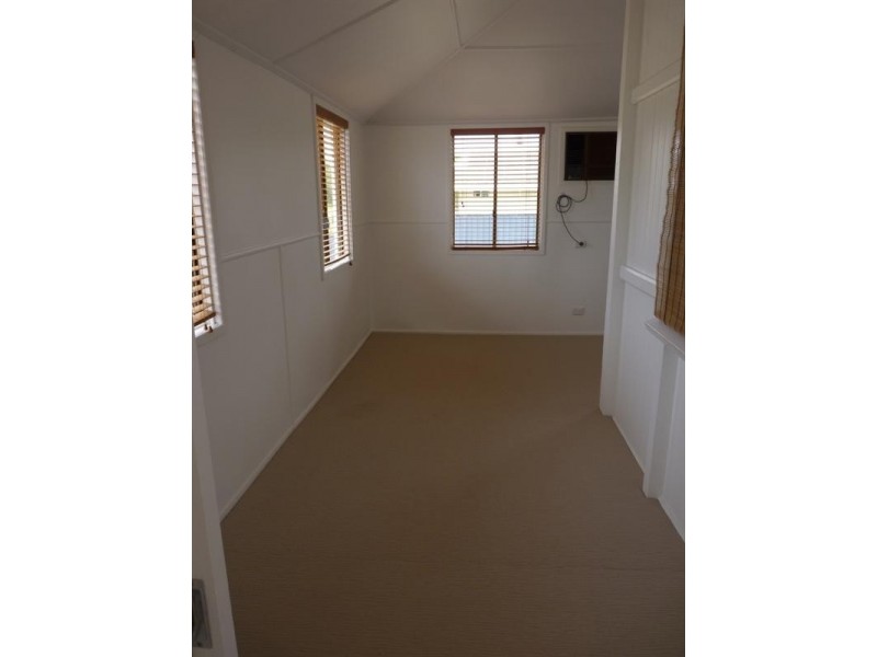 285-287 Alfred Street, St George QLD 4487