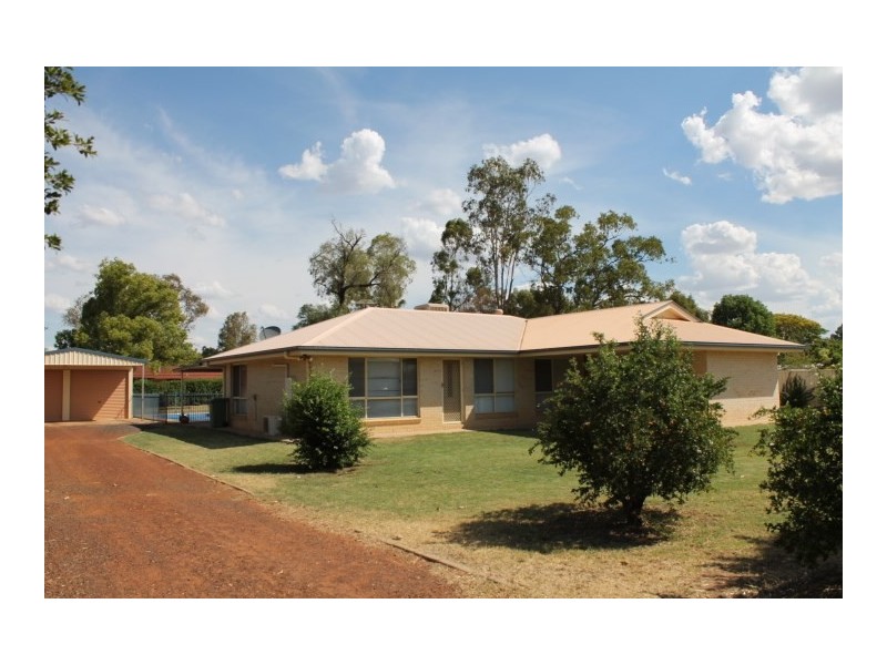 86 Alfred Street, St George QLD 4487