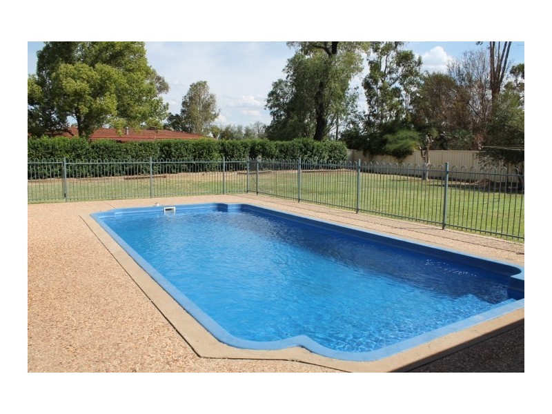 86 Alfred Street, St George QLD 4487