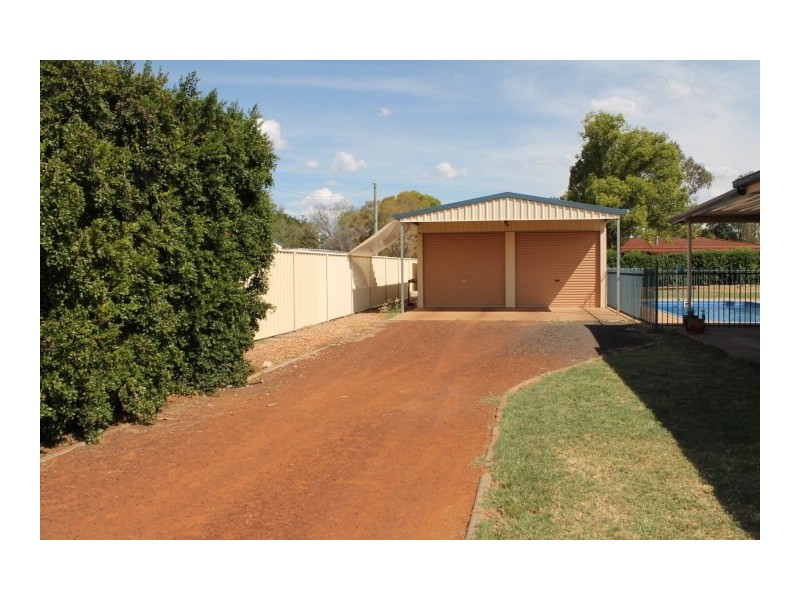 86 Alfred Street, St George QLD 4487