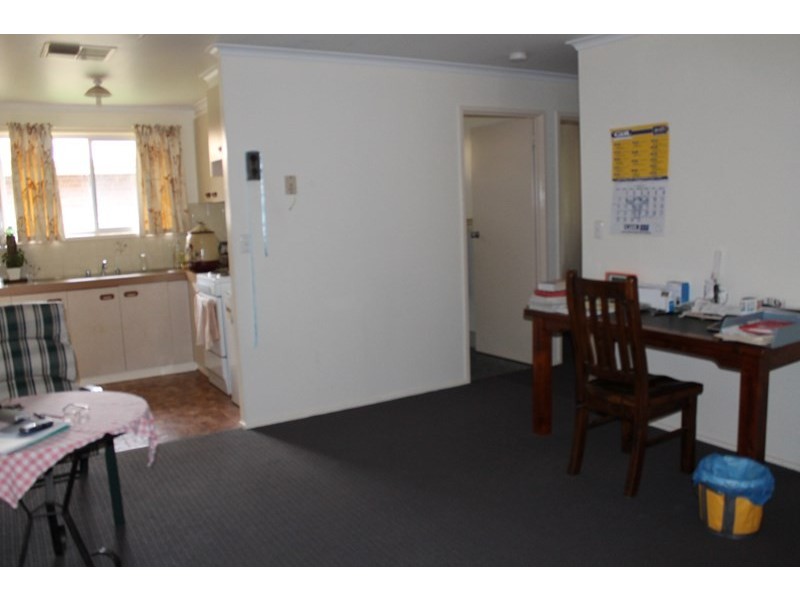 Unit 1, 11-13 Alfred Street, St George QLD 4487