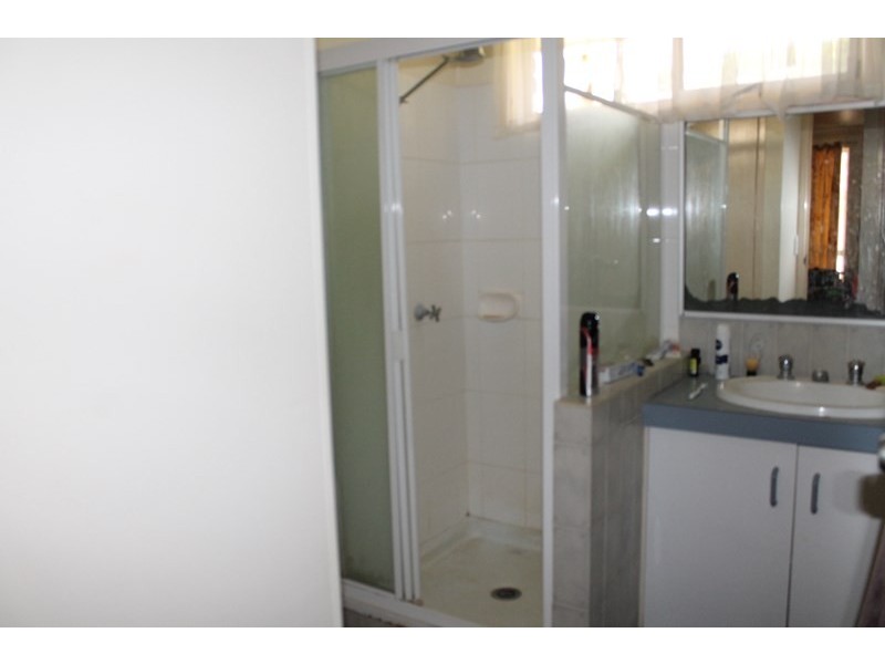 Unit 1, 11-13 Alfred Street, St George QLD 4487