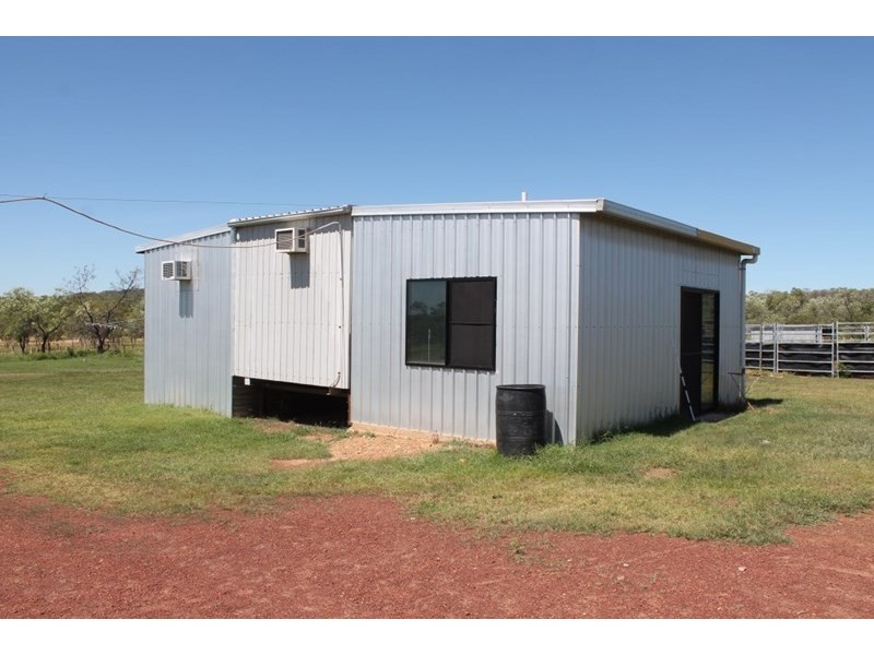 . Access Road, Croydon QLD 4871