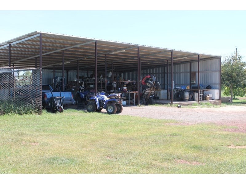 . Access Road, Croydon QLD 4871