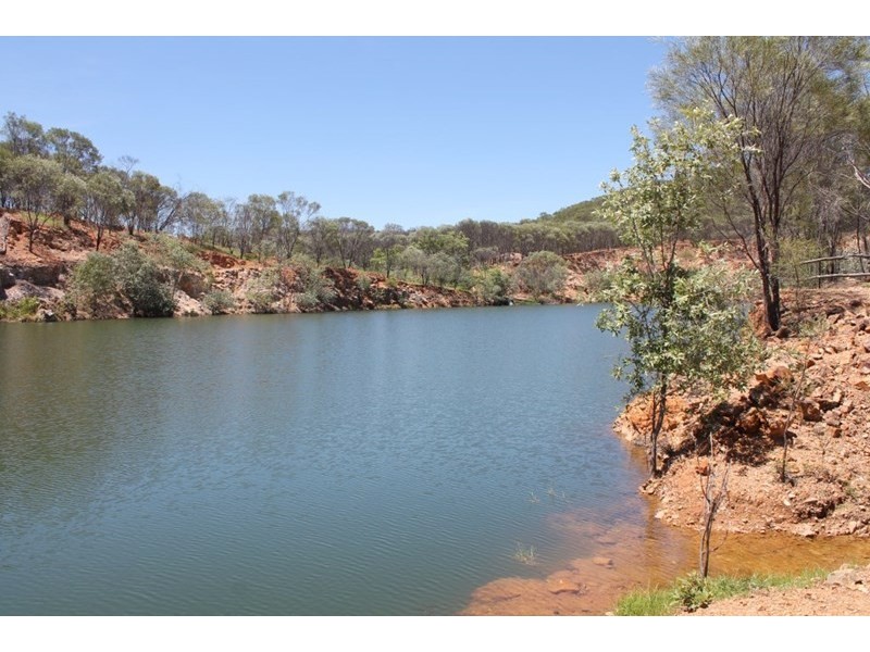 . Access Road, Croydon QLD 4871