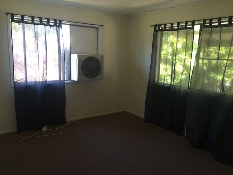 9 Charles Street, St George QLD 4487