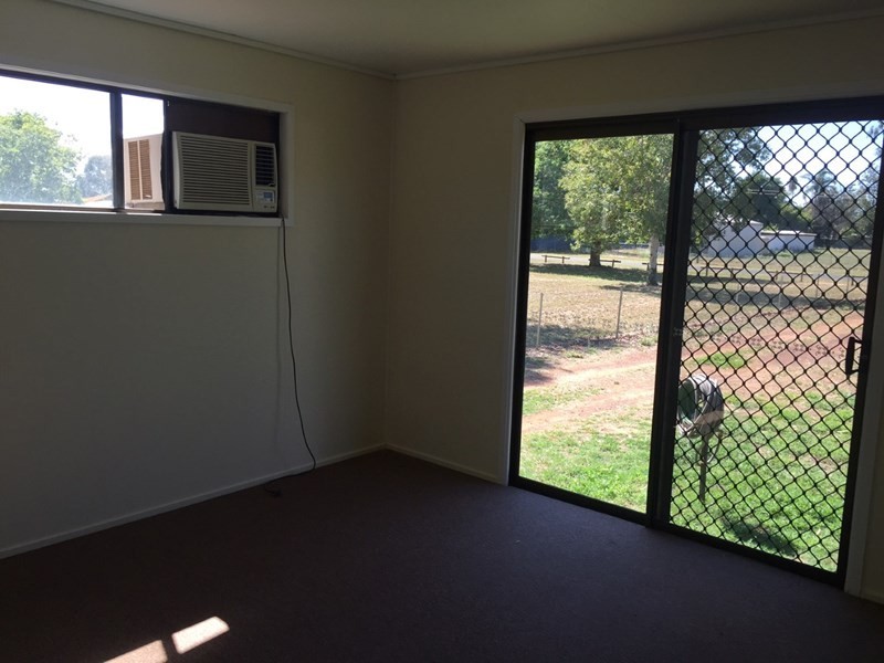 9 Charles Street, St George QLD 4487