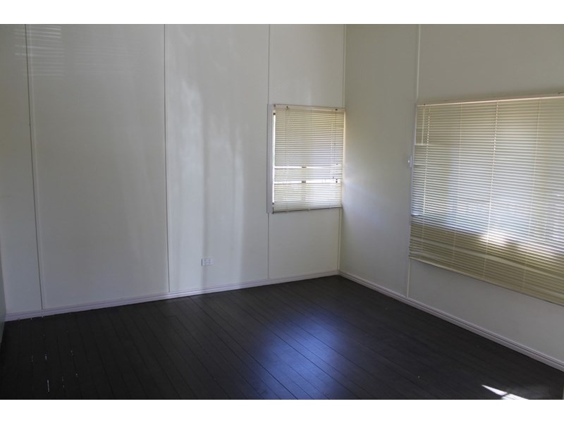 72-74 Albert Street, St George QLD 4487