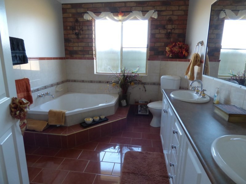12182 Carnarvon Highway, St George QLD 4487