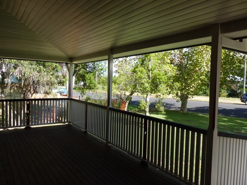 55 Scott Street, St George QLD 4487