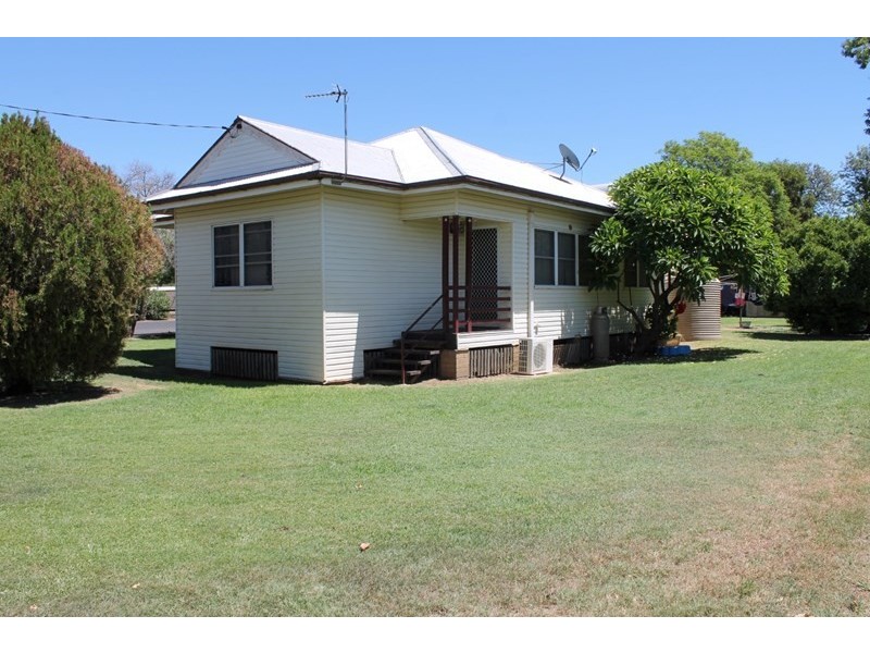 41 Victoria Street, St George QLD 4487