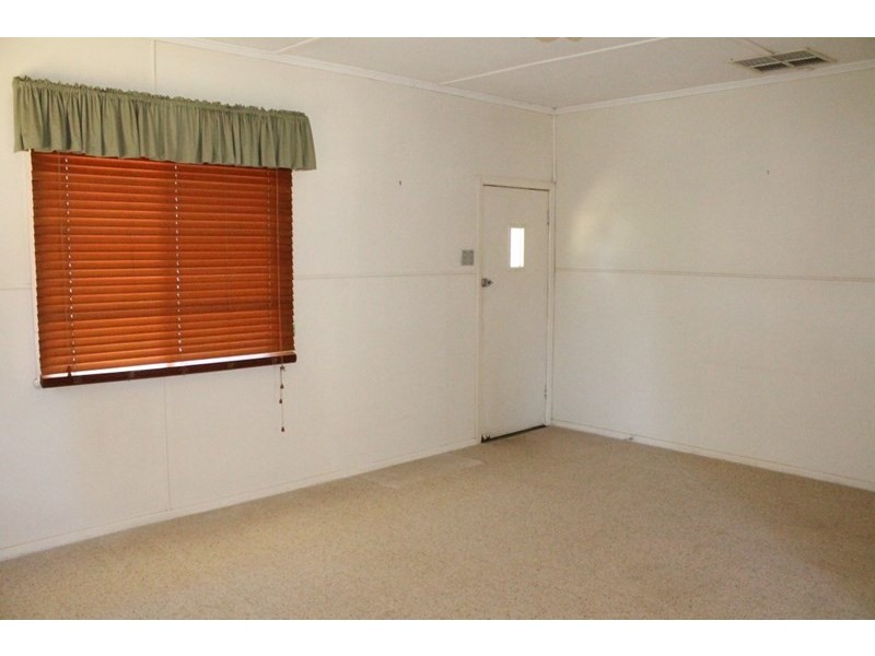 9 Murchison Street, St George QLD 4487