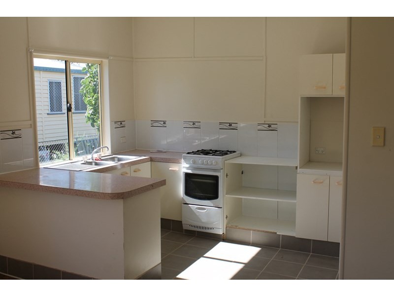 1 Moore Street, Dirranbandi QLD 4486