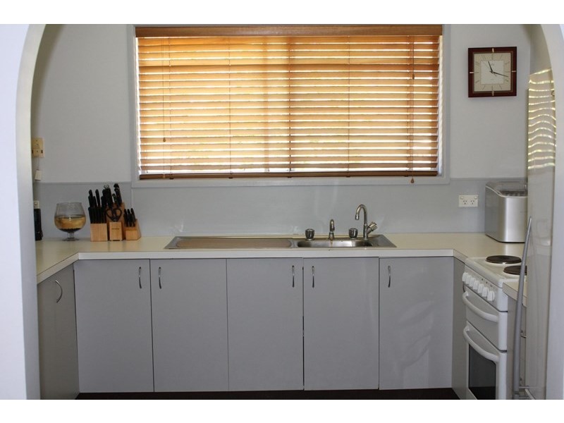 14 Elizabeth Street, St George QLD 4487