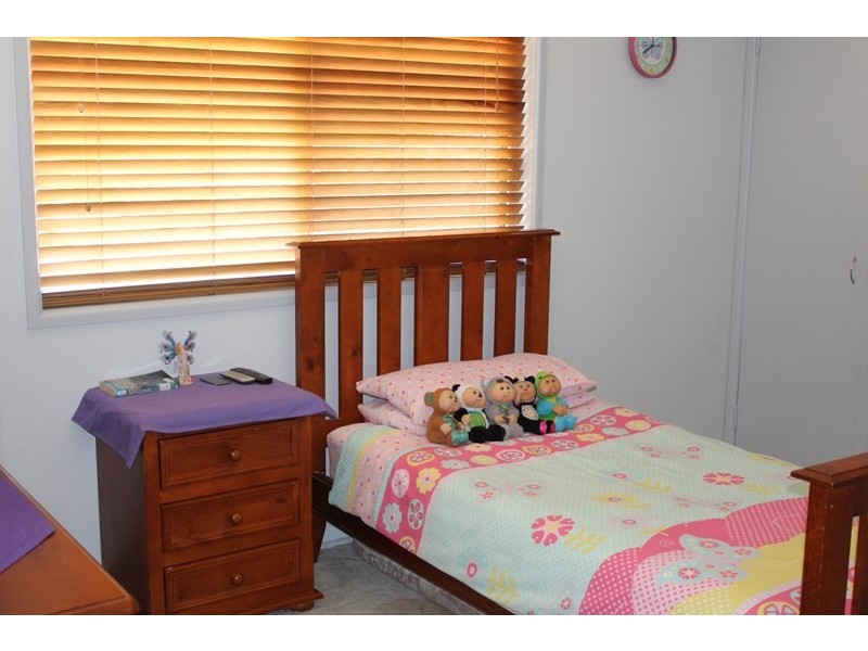 14 Elizabeth Street, St George QLD 4487