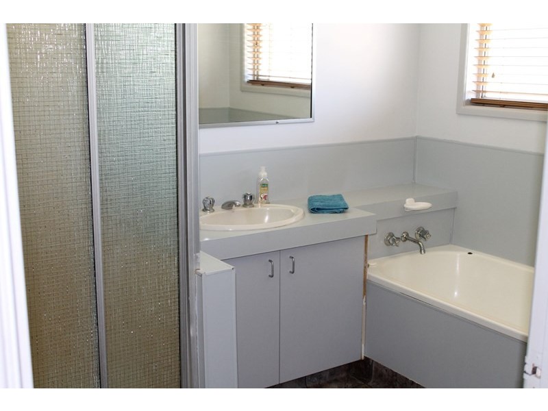 14 Elizabeth Street, St George QLD 4487