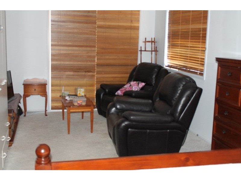 14 Elizabeth Street, St George QLD 4487