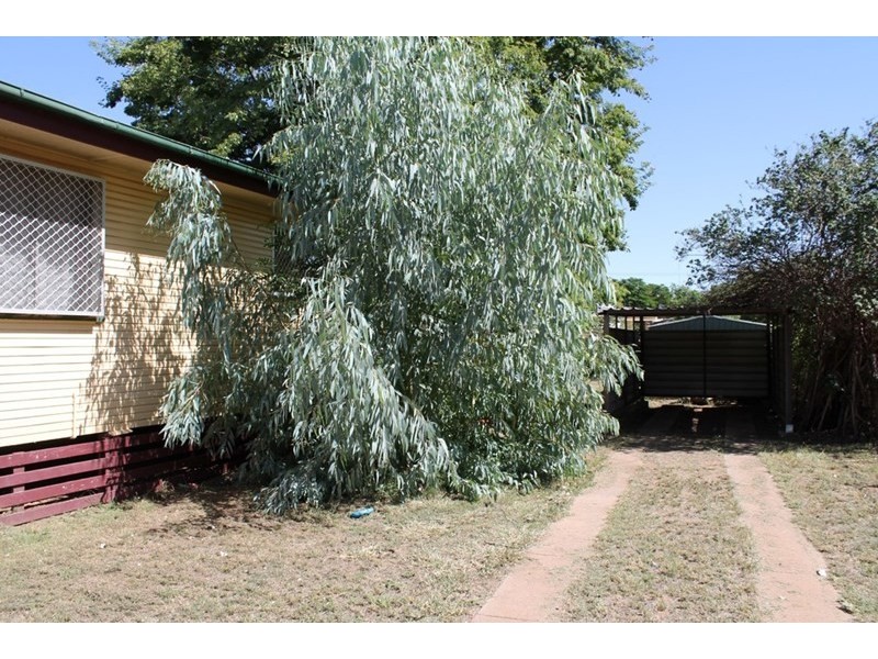 11 Margaret Street, St George QLD 4487