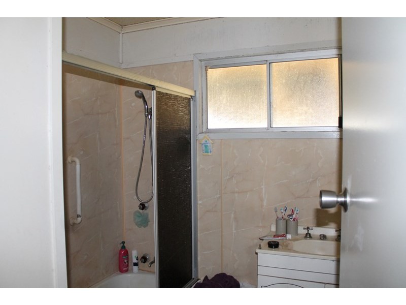 11 Margaret Street, St George QLD 4487