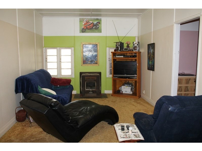 70 Grey Street, St George QLD 4487